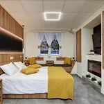 Casa de hóspedes Riverside - Dunaparti Luxus Szuteren 4*