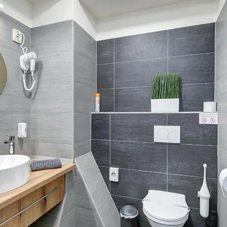 Riverside - Dunaparti Luxus Szuteren Guest house 4*