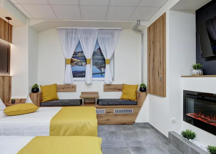 بيت ضيافة Riverside - Dunaparti Luxus Szuteren